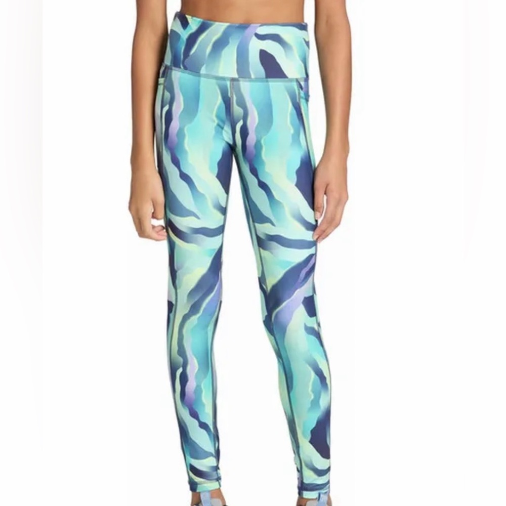 DICK’S sporting Goods Girl’s shredded Ombre Dark Momentum High Rise Leggings M